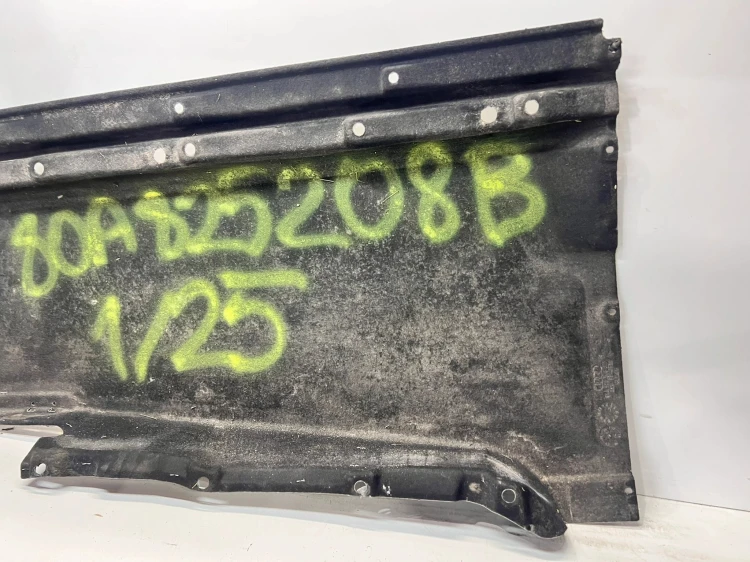 OSŁONA PODWOZIA PRAWA DUŻA AUDI Q5 FY 80A825208B 1/25