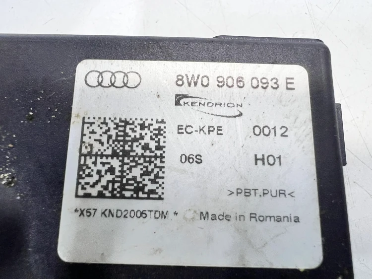 STEROWNIK POMPY PALIWA AUDI A4 B9 A5 Q7 8W0906093E