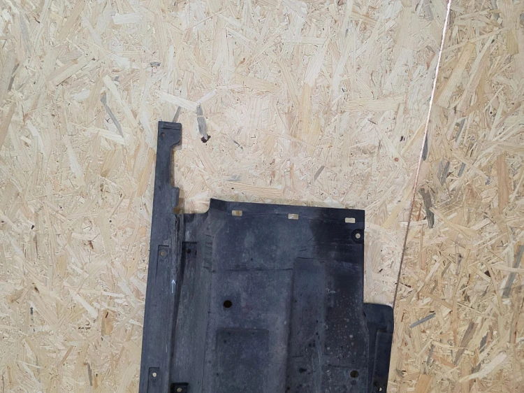 OSŁONA PŁYTA PODWOZIA PRAWA DUŻA AUDI Q5 8R 8R0825208B ORYGINAŁ *16*