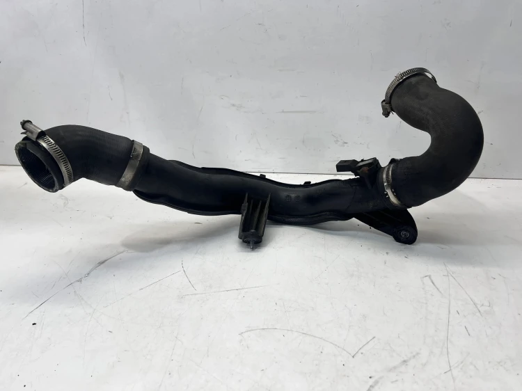 RURA WĄŻ INTERCOOLERA AUDI VOLKSWAGEN SEAT SKODA 1.6 TDI 6R0145770 6R014583