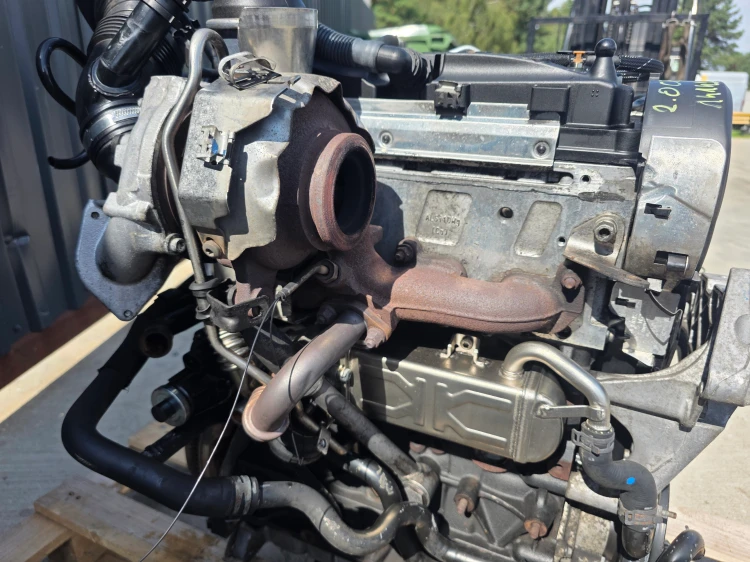SILNIK KOMPLETNY AUDI VW SEAT SKODA 2.0 TDI CFF CFFB 141424 KM ORYGINAŁ !*2