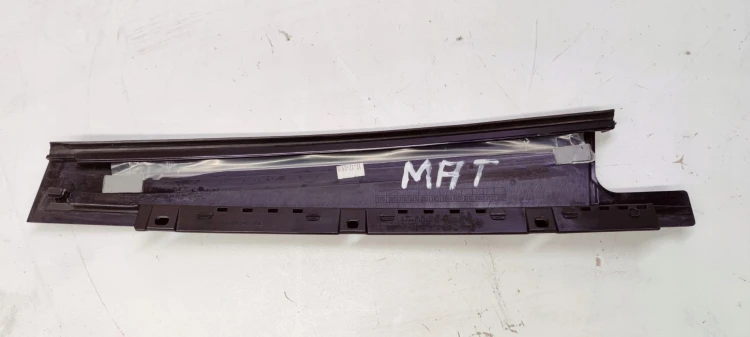 NAKŁADKA OSŁONA DRZWI AUDI Q5 8R 8R0839901L LT MAT