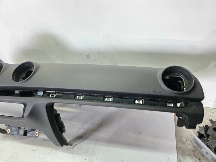 DESKA KOKPIT KONSOLA AUDI A3 8V 8V1858041 8V18570001A ORYGINAŁ
