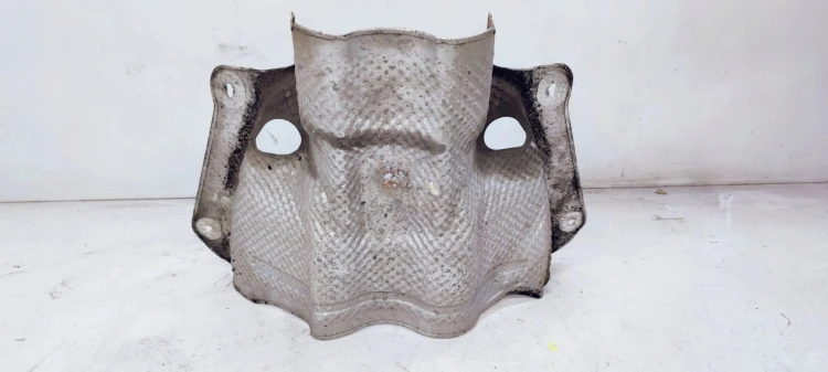 OSŁONA TERMICZNA WYDECHU AUDI A4 A5 8K0521443C