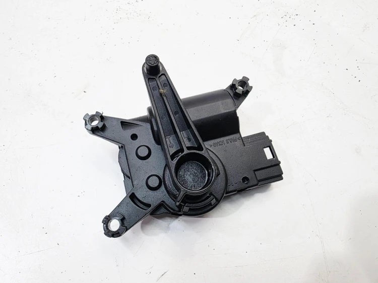 SILNICZEK NAGRZEWNICY AUDI Q7 4L 7L0907511AK