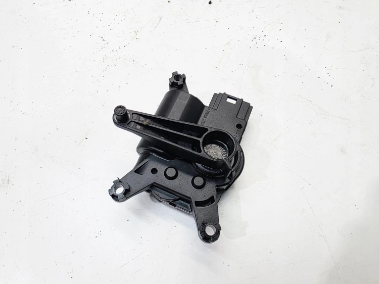 SILNICZEK NAGRZEWNICY AUDI Q7 4L 7L0907511AK