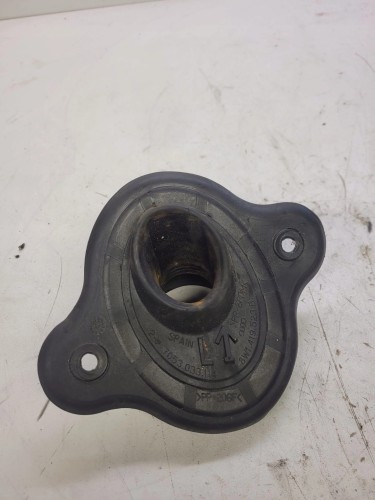 GUMA KOLUMNY KIEROWNICZEJ AUDI A4 B9 A5 8W1419523B