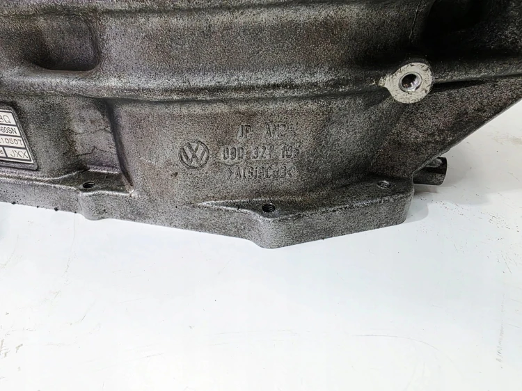 OBUDOWA OSŁONA SKRZYNI BIEGÓW AUDI Q7 4L 09D321105