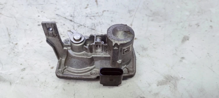 PRZEPUSTNICA WYDECHU AUDI A6 C8 A7 3Q0253691K