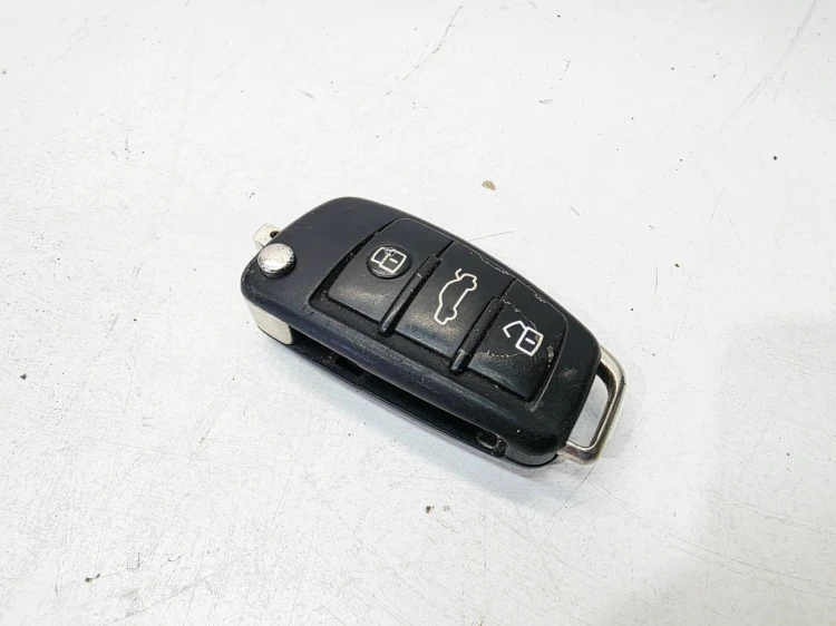 KLUCZYK PILOT SCYZORYK AUDI A3 8V 8V0837220 434Mhz 1/26