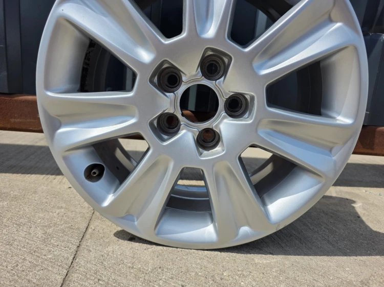 FELGA ALUMNIOWA VW SKODA SEAT AUDI A1 5X100 6.5J R15 ET34 8X0601025 S25/26