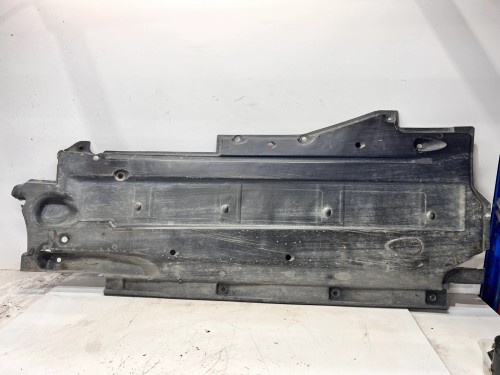 OSŁONA PODWOZIA PRAWA DUŻA AUDI A6 C6 4F0825208F 122/26