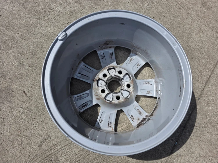 FELGA ALUMNIOWA VW SKODA SEAT AUDI A1 5X100 6.5J R15 ET34 8X0601025 S25/26