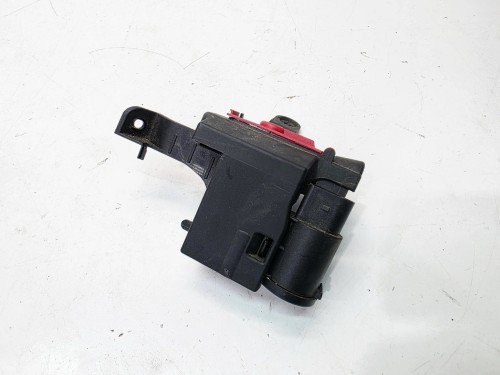 ROZDZIELACZ PRĄDU KLEMA + AUDI A4 B9 A5 8W 8W0941823F