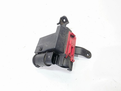 ROZDZIELACZ PRĄDU KLEMA + AUDI A4 B9 A5 8W 8W0941823F