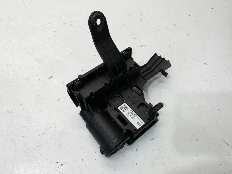 ROZDZIELACZ PRĄDU KLEMA + AUDI A4 B9 A5 8W 8W0941823F