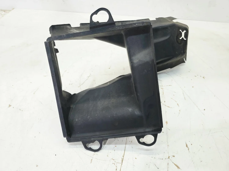 KIEROWNICA POWIETRZA PRAWA AUDI A6 C6 LIFT 4F0145334N