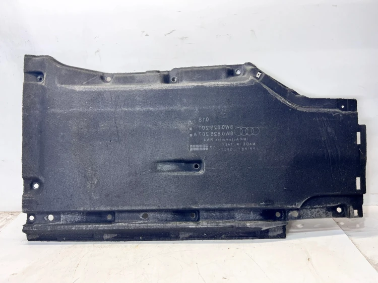 OSŁONA PODWOZIA LEWA AUDI A4 B9 A5 8W 8W0825207 136/26