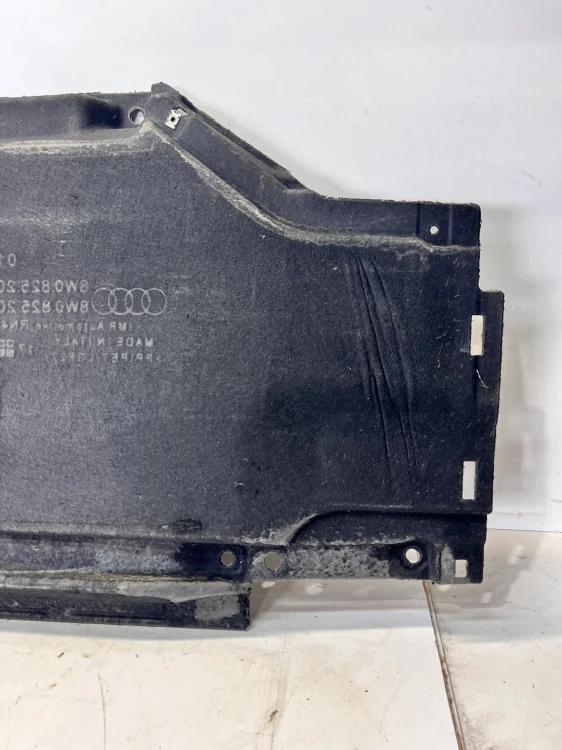 OSŁONA PODWOZIA LEWA AUDI A4 B9 A5 8W 8W0825207 136/26
