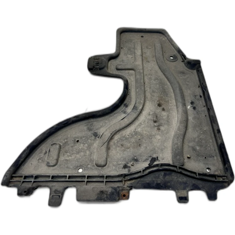 OSŁONA PŁYTA PODWOZIA LEWA AUDI A3 8V 5Q0825206F 129/26