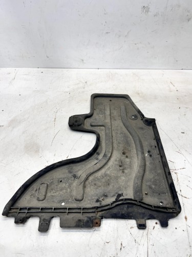 OSŁONA PŁYTA PODWOZIA LEWA AUDI A3 8V 5Q0825206F 129/26