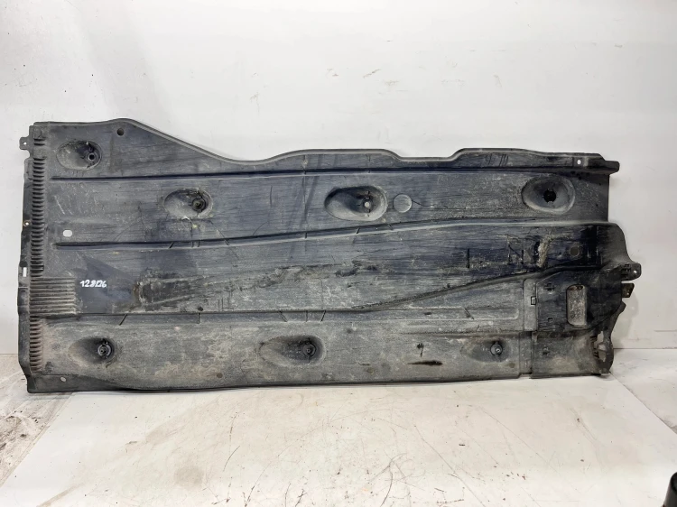 OSŁONA PŁYTA PODWOZIA LEWA DUŻA AUDI A3 8V VOLKSWAGEN SEAT 5Q0825201L 128/2