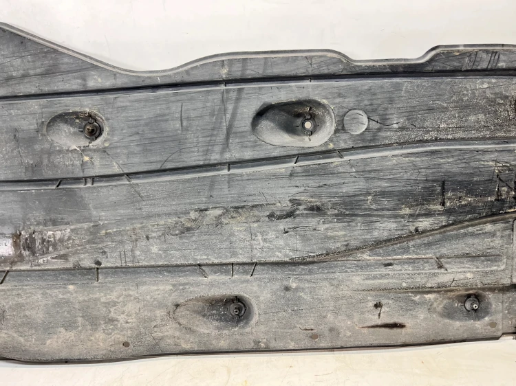 OSŁONA PŁYTA PODWOZIA LEWA DUŻA AUDI A3 8V VOLKSWAGEN SEAT 5Q0825201L 128/2
