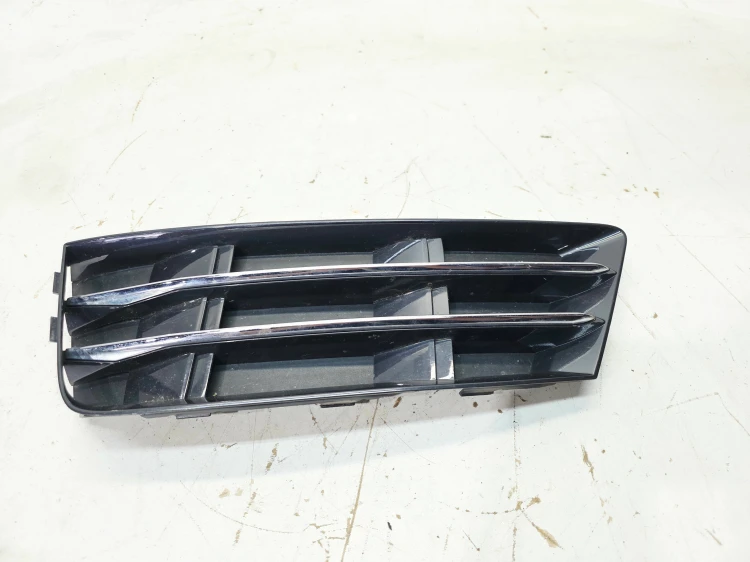 KRATKA ATRAPA ZDERZAKA LEWY PRZÓD AUDI A4 B9 8W0807681R