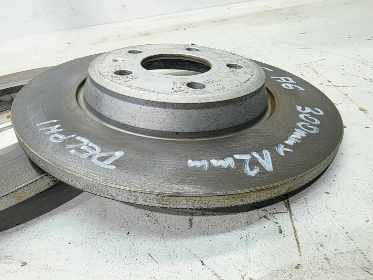 TARCZA TARCZE HAMULCOWE TYŁ AUDI A4 B8 A5 8T A6 C7 300 MM x 12 MM DELPHI