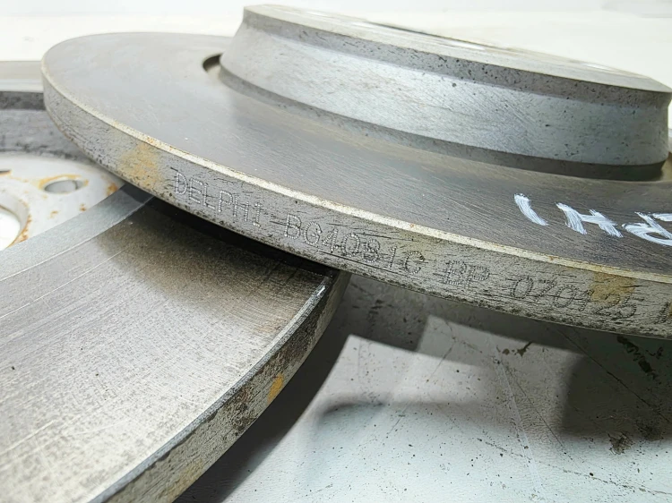 TARCZA TARCZE HAMULCOWE TYŁ AUDI A4 B8 A5 8T A6 C7 300 MM x 12 MM DELPHI