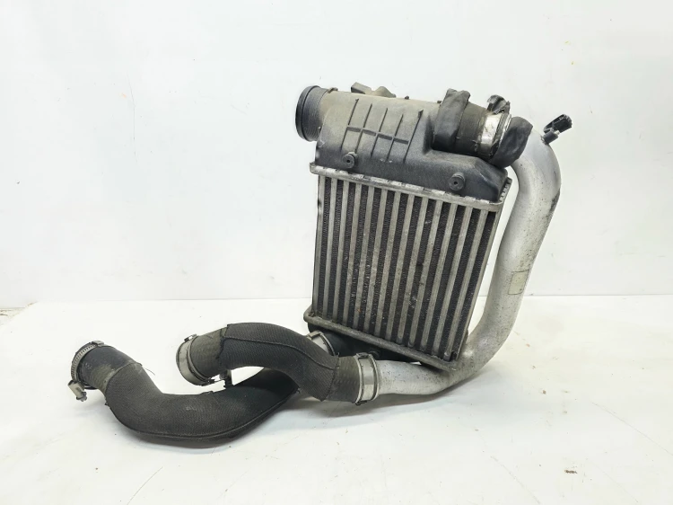 CHŁODNICA POWIETRZA INTERCOOLER PRAWY AUDI A6 C6 3.0 TDI 4F0145805AF