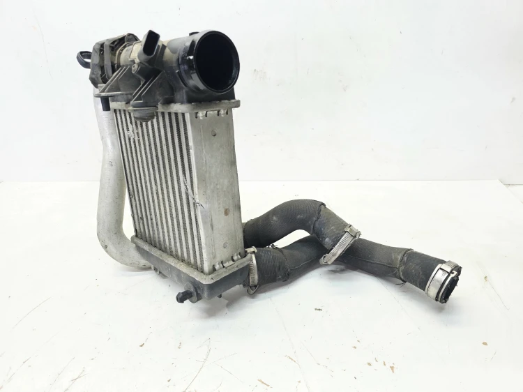 CHŁODNICA POWIETRZA INTERCOOLER PRAWY AUDI A6 C6 3.0 TDI 4F0145805AF