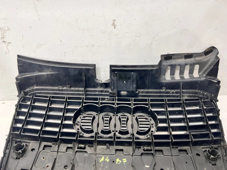 GRILL ATRAPA CHŁODNICY SLINE AUDI A4 B7 8E0853651M