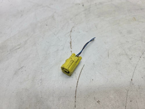 WTYCZKA KOSTKA CZUJNIKÓW UDERZENIOWYCH AUDI VW SEAT 6Q0972623B
