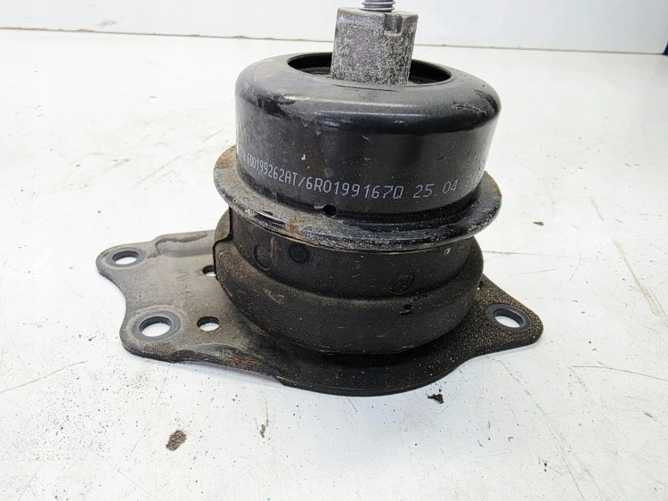 ŁAPA PODUSZKA SILNIKA AUDI A1 8X VOLKSWAGEN SEAT SKODA 1.6TDI 6R0199167Q