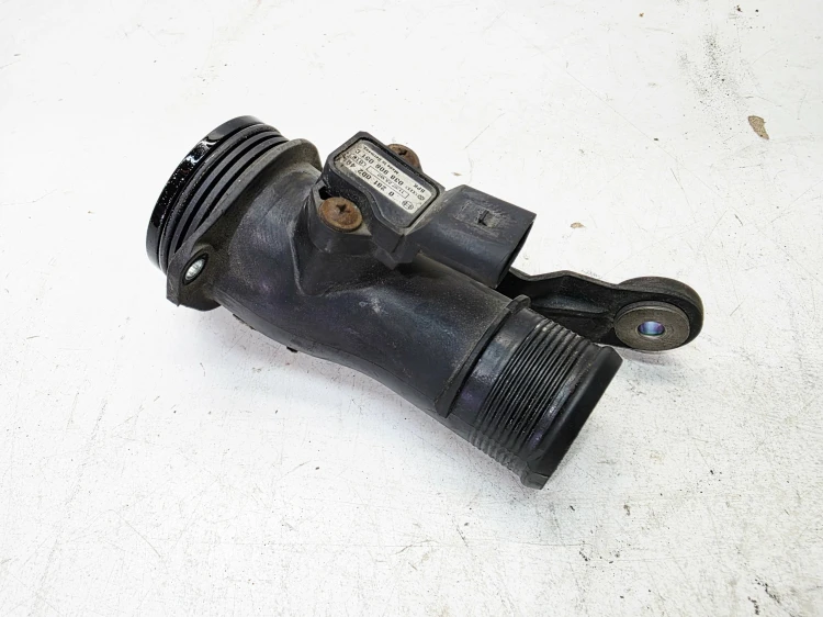 RURA WĄŻ INTERCOOLERA AUDI Q7 4L 4.2 TDI 7L8145955