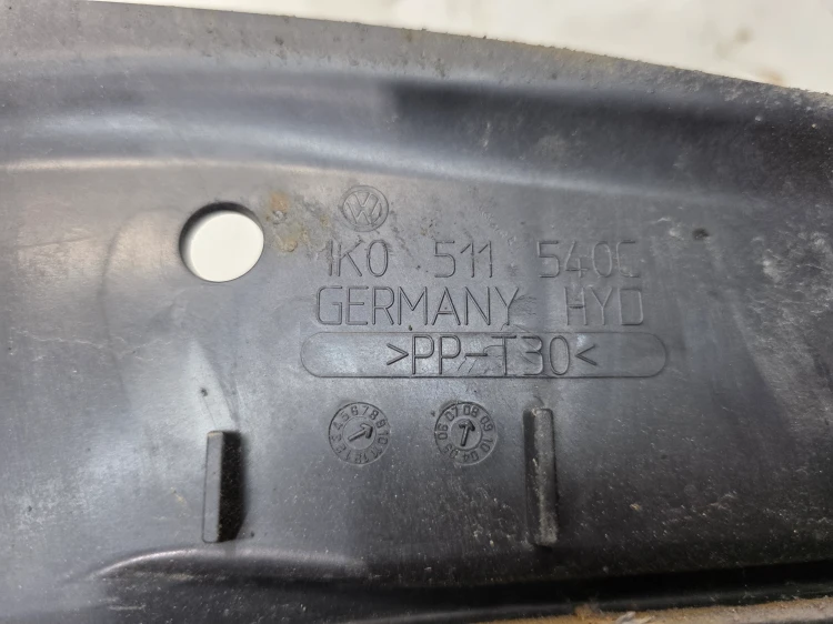 OSŁONA WAHACZA PRAWY TYŁ AUDI A3 8P VOLKSWAGEN 1K0511540E