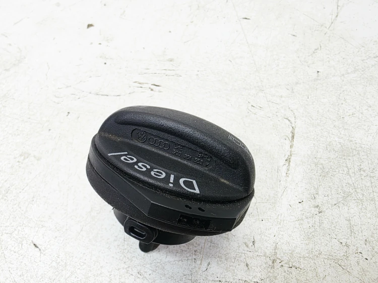KOREK WLEWU PALIWA DIESEL AUDI VOLKSWAGEN SEAT SKODA 3C0201553K