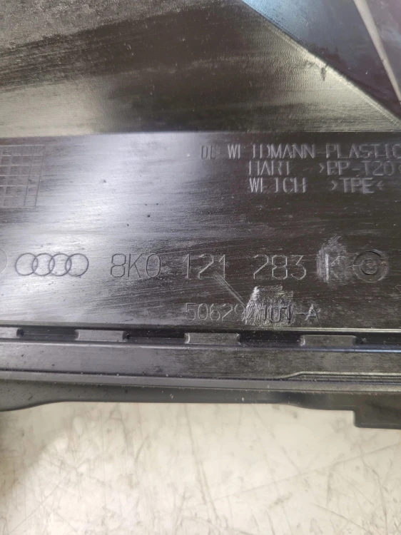 KIEROWNICA POWIETRZA LEWA AUDI A4 B8 8K0121283K