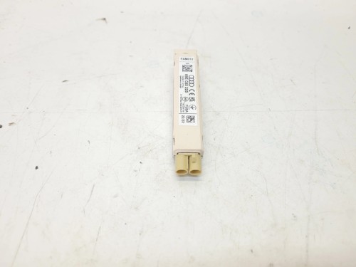 ANTENA WZMACNIACZ ANTENOWY AUDI Q3 Q4 Q3 8Y 89E035225