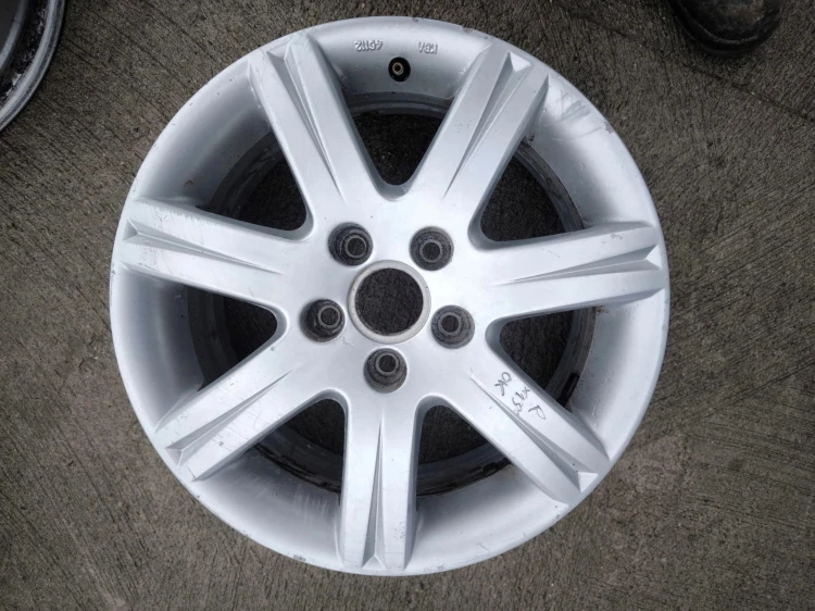 FELGI FELGA KOMPLET VW SKODA AUDI A4 A6 7.0J R16 ET42 4F0071496 R*13* OK