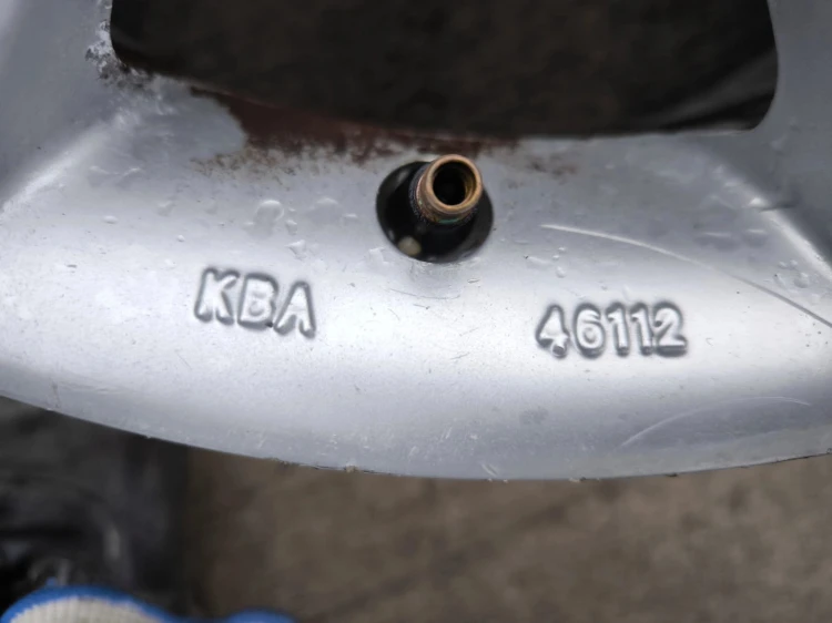 FELGI FELGA KOMPLET VW SKODA AUDI A4 A6 7.0J R16 ET42 4F0071496 R*13* OK