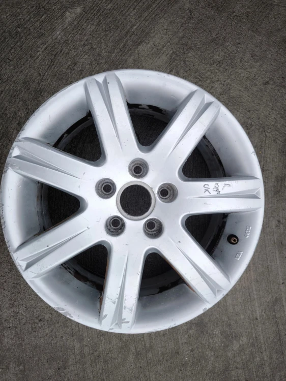 FELGI FELGA KOMPLET VW SKODA AUDI A4 A6 7.0J R16 ET42 4F0071496 R*13* OK
