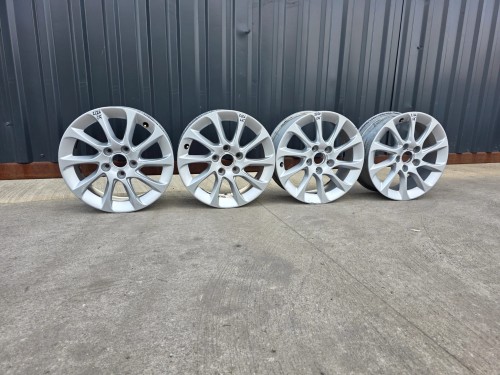 FELGA FELGI VW AUDI A3 A4 A6 ITP 6.5J R16 ET46 8V0601025BM 2/26 KOMPLET !!!