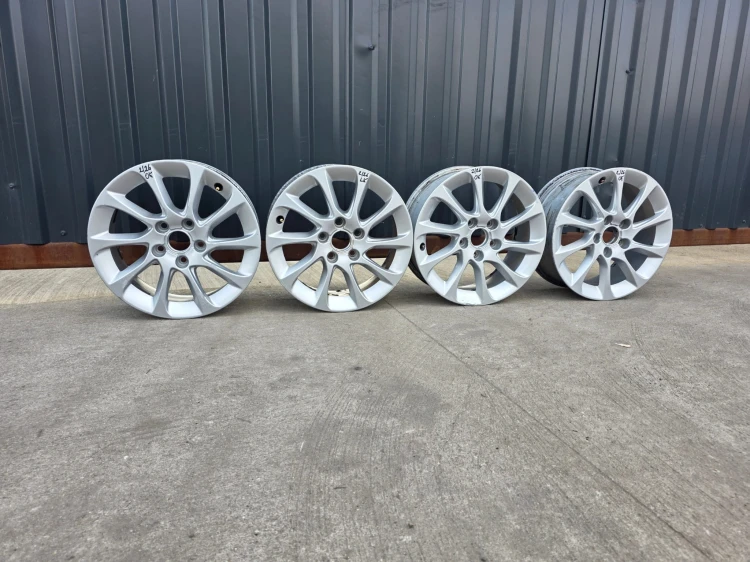 FELGA FELGI VW AUDI A3 A4 A6 ITP 6.5J R16 ET46 8V0601025BM 2/26 KOMPLET !!!