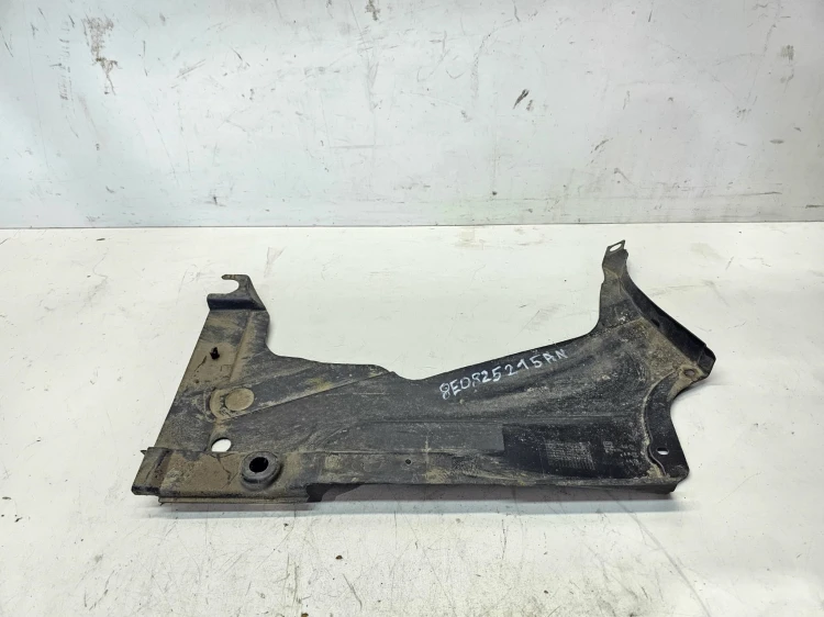 OSŁONA PODWOZIA LEWY TYŁ AUDI A4 B6 B7 8E0825215AN