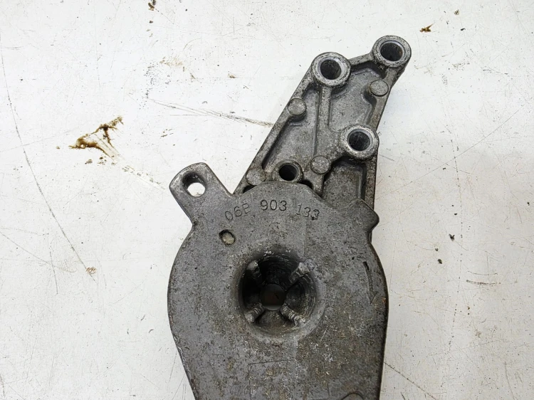 NAPINACZ PASKA MICRO AUDI A4 B6 B7 A6 C6 06B903133