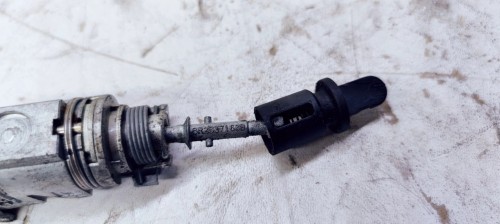 WKŁADKA DRZWI PRAWY PRZÓD AUDI Q5 8R2837168B