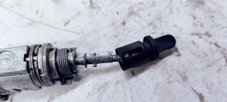 WKŁADKA DRZWI PRAWY PRZÓD AUDI Q5 8R2837168B