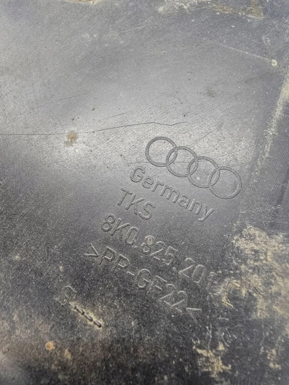 OSŁONA PŁYTA PODWOZIA LEWA AUDI A4 B8 8K0825201E 1/25